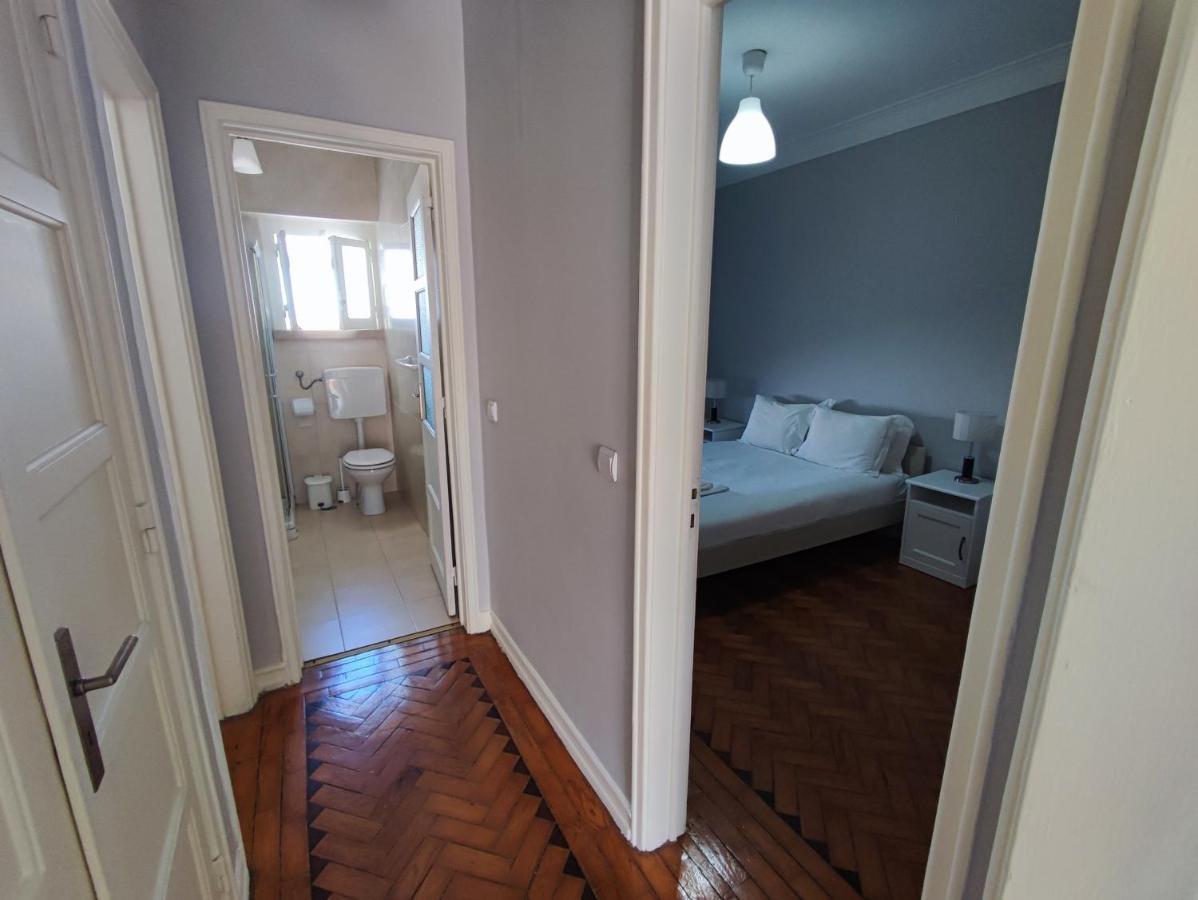 Lisbon Traditional T2 With Balcony In Damaia, Lisbon Amadora Exterior photo